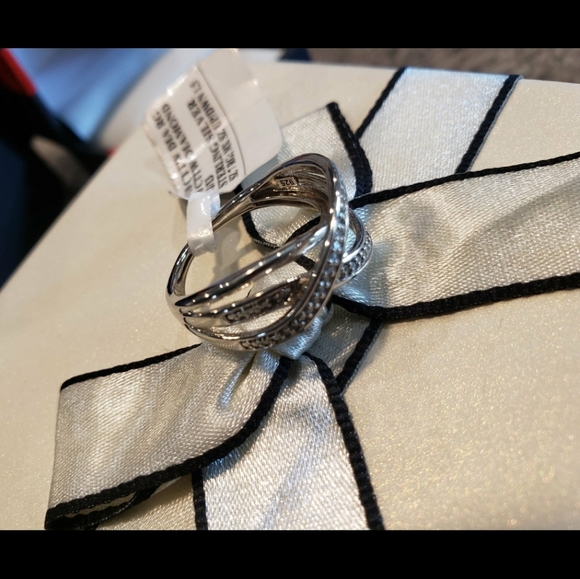 Diamond ring - Picture 2 of 6